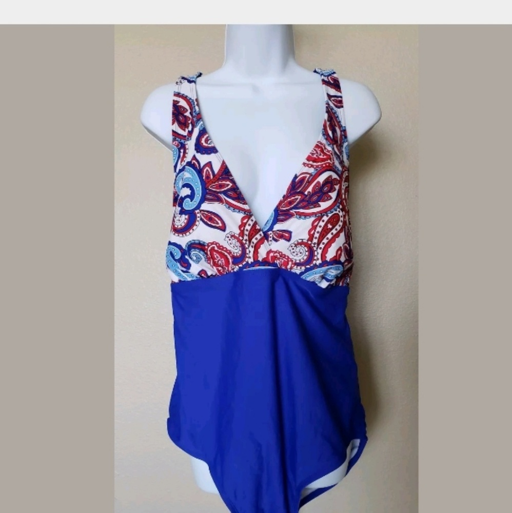 Catalina Women's Size 3X/3XG (22W-24) Swimsuit